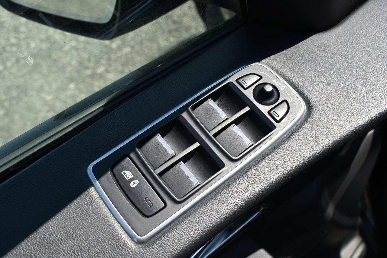 2018 Jaguar F-PACE 35t AWD Prestige 3.0L Supercharged - Photo #22