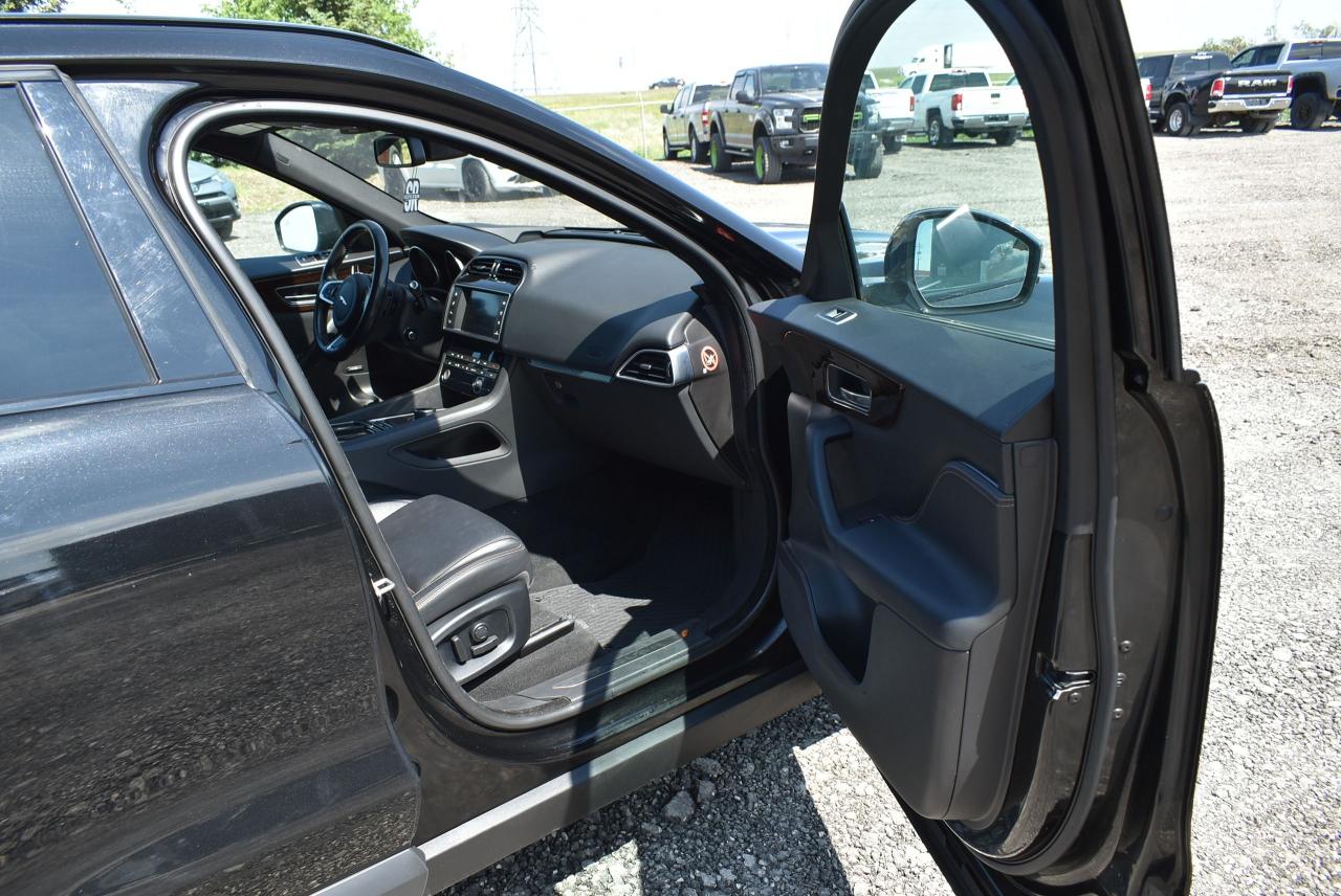 2018 Jaguar F-PACE 35t AWD Prestige 3.0L Supercharged - Photo #30