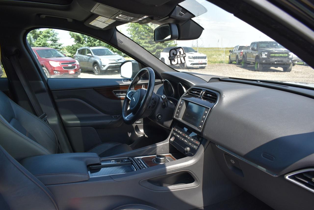 2018 Jaguar F-PACE 35t AWD Prestige 3.0L Supercharged - Photo #31