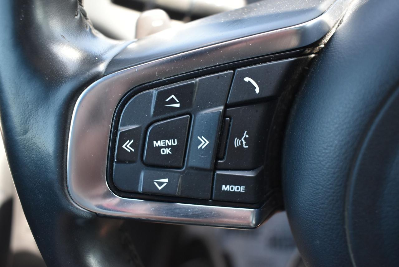 2018 Jaguar F-PACE 35t AWD Prestige 3.0L Supercharged - Photo #37