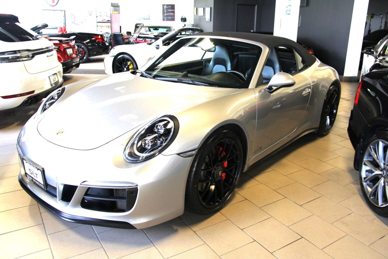 2019 Porsche 911 Carrera 4 GTS Cabriolet Photo2