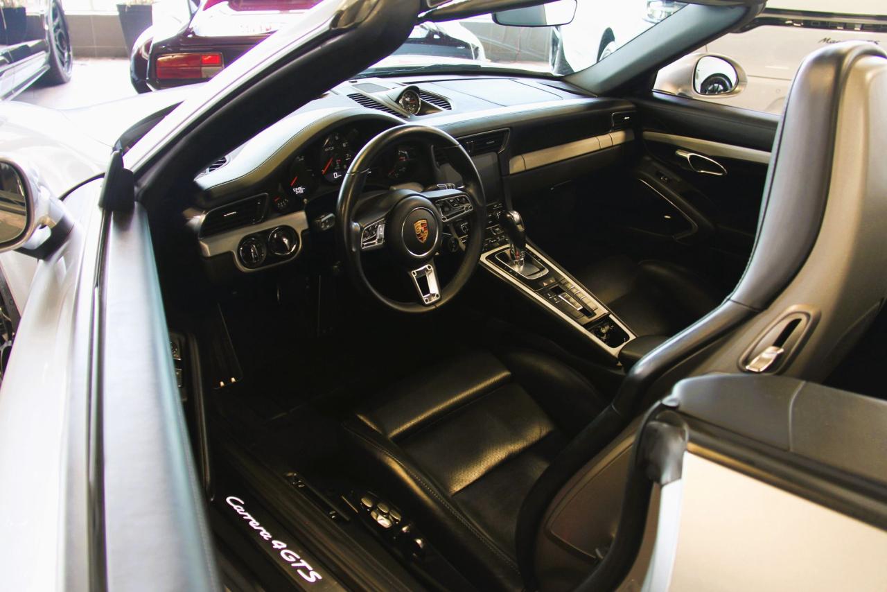2019 Porsche 911 Carrera 4 GTS Cabriolet Photo