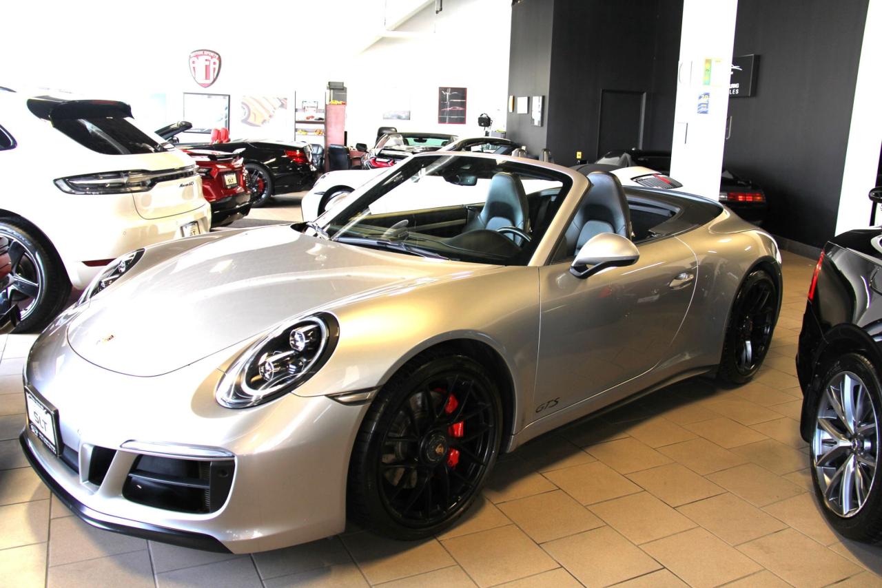 2019 Porsche 911 Carrera 4 GTS Cabriolet Photo