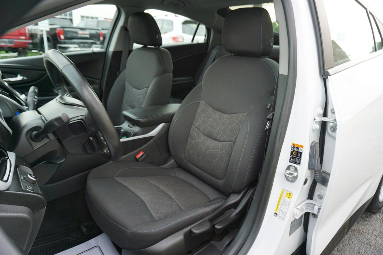 2016 Chevrolet Volt LT CERTIFIED *ACCIDENT FREE*33 CHEVY SERVICE* CAMERA BLUETOOTH HEATED SEATS CRUISE ALLOYS - Photo #14
