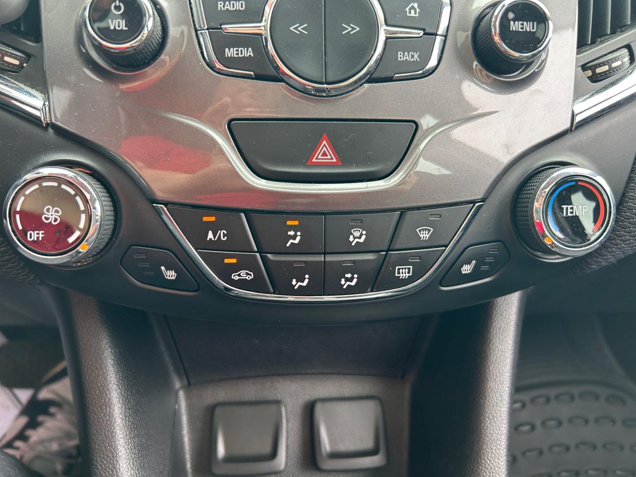 2017 Chevrolet Cruze LT - Photo #15