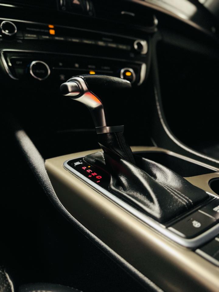 2016 Kia Optima SXL - Photo #14