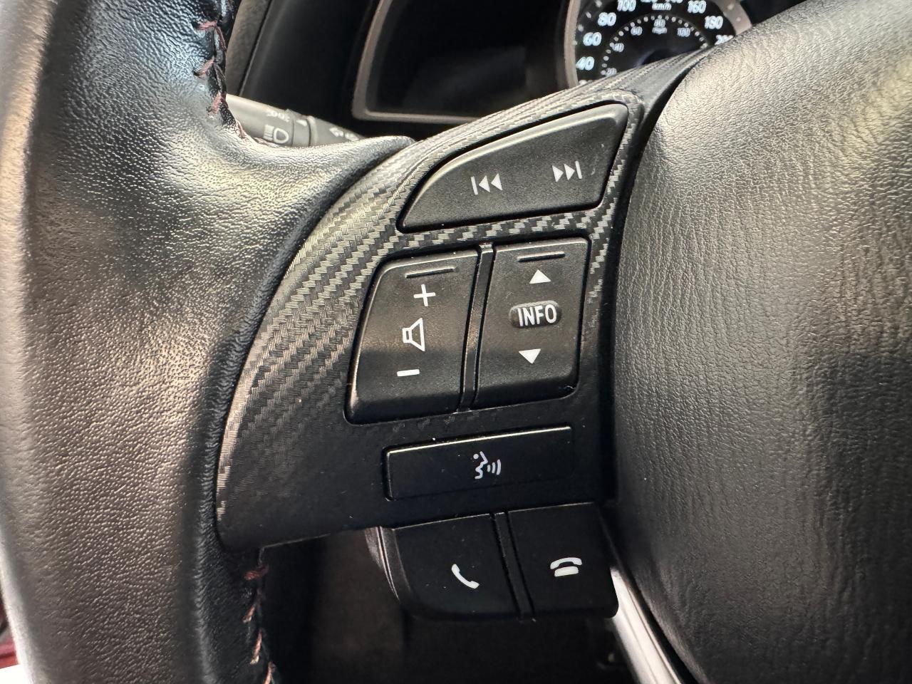 2016 Mazda MAZDA3 GS Hatchback+New Tires+Sunroof+CLEAN CARFAX - Photo #43