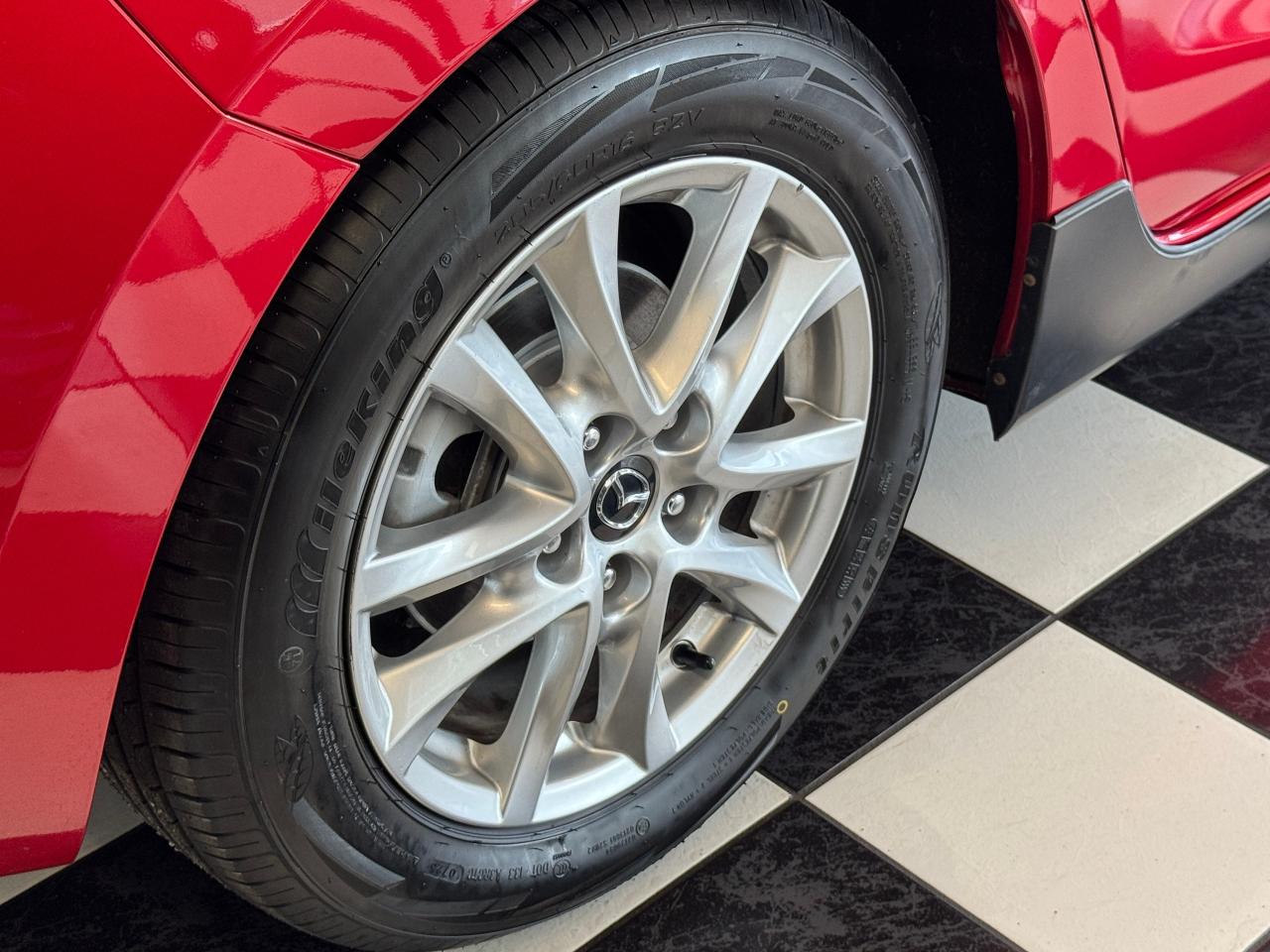 2016 Mazda MAZDA3 GS Hatchback+New Tires+Sunroof+CLEAN CARFAX - Photo #48