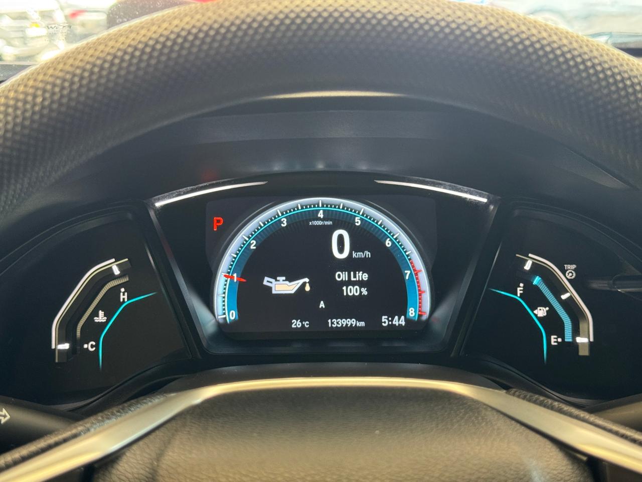 2018 Honda Civic LX+New Tires+Brakes+Camera+ApplePlay+CLEAN CARFAX Photo12