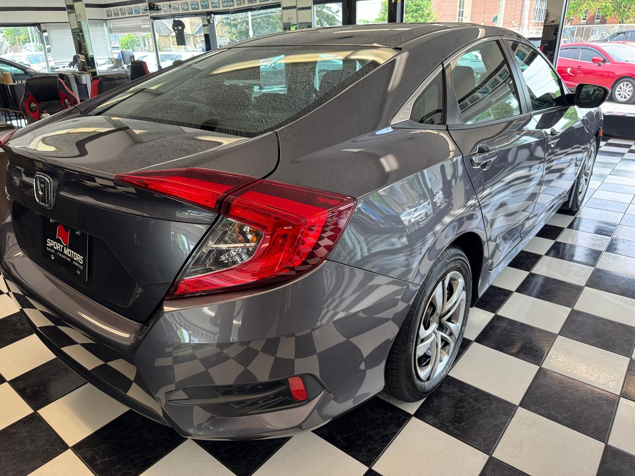 2018 Honda Civic LX+New Tires+Brakes+Camera+ApplePlay+CLEAN CARFAX Photo36