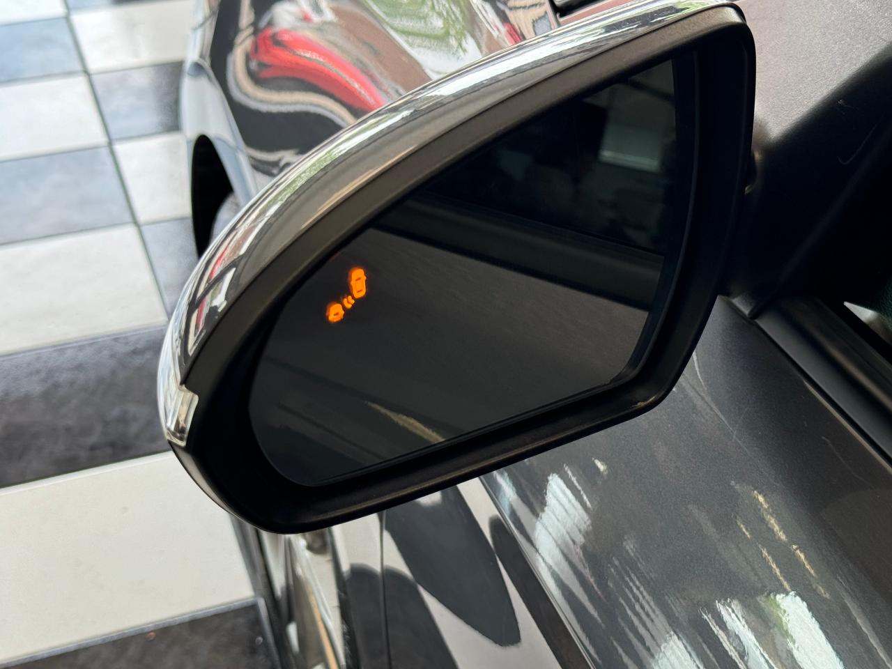 2018 Hyundai Elantra GL Manual+Camera+ApplePlay+Blind Spot+CLEAN CARFAX Photo4