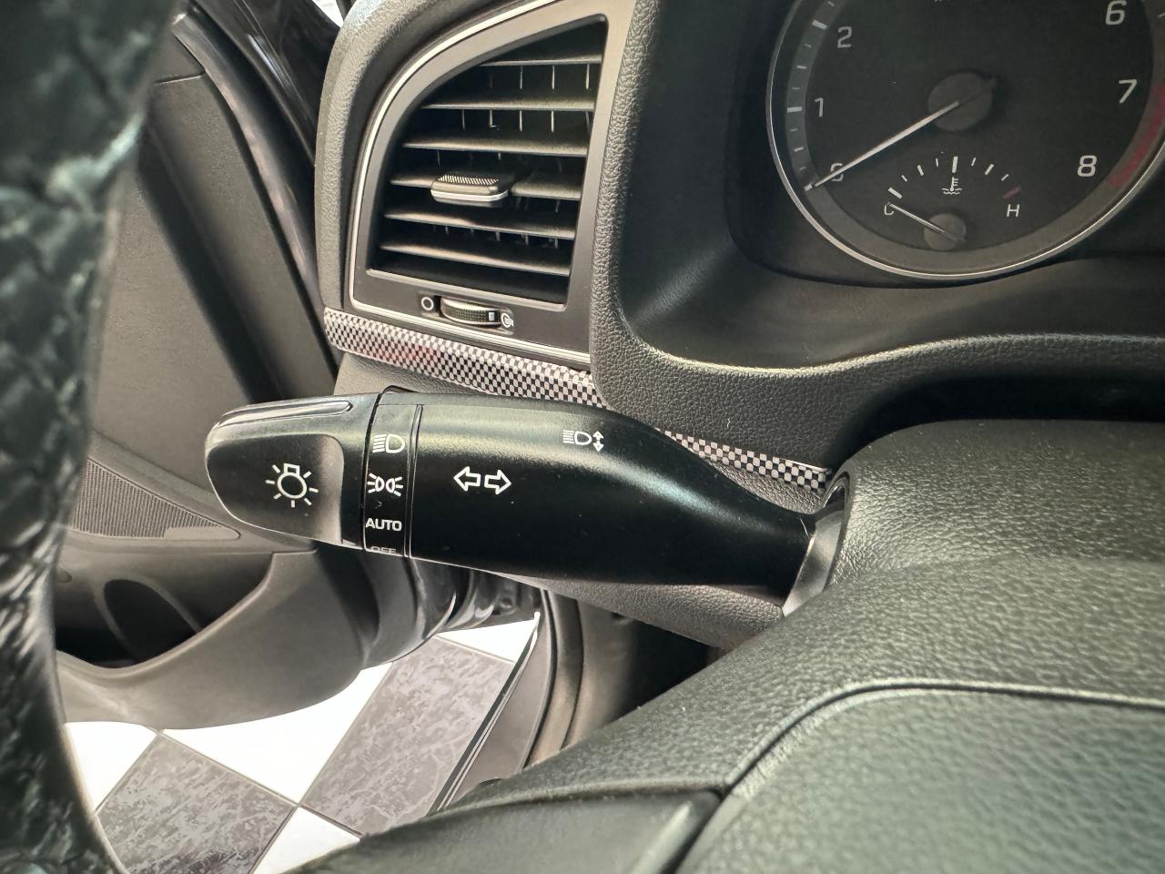 2018 Hyundai Elantra GL Manual+Camera+ApplePlay+Blind Spot+CLEAN CARFAX Photo42
