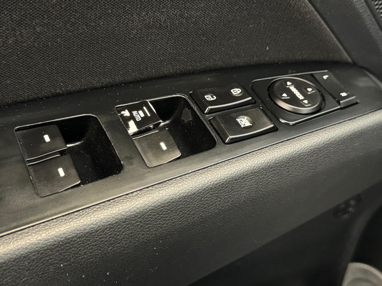 2018 Hyundai Elantra GL Manual+Camera+ApplePlay+Blind Spot+CLEAN CARFAX Photo44