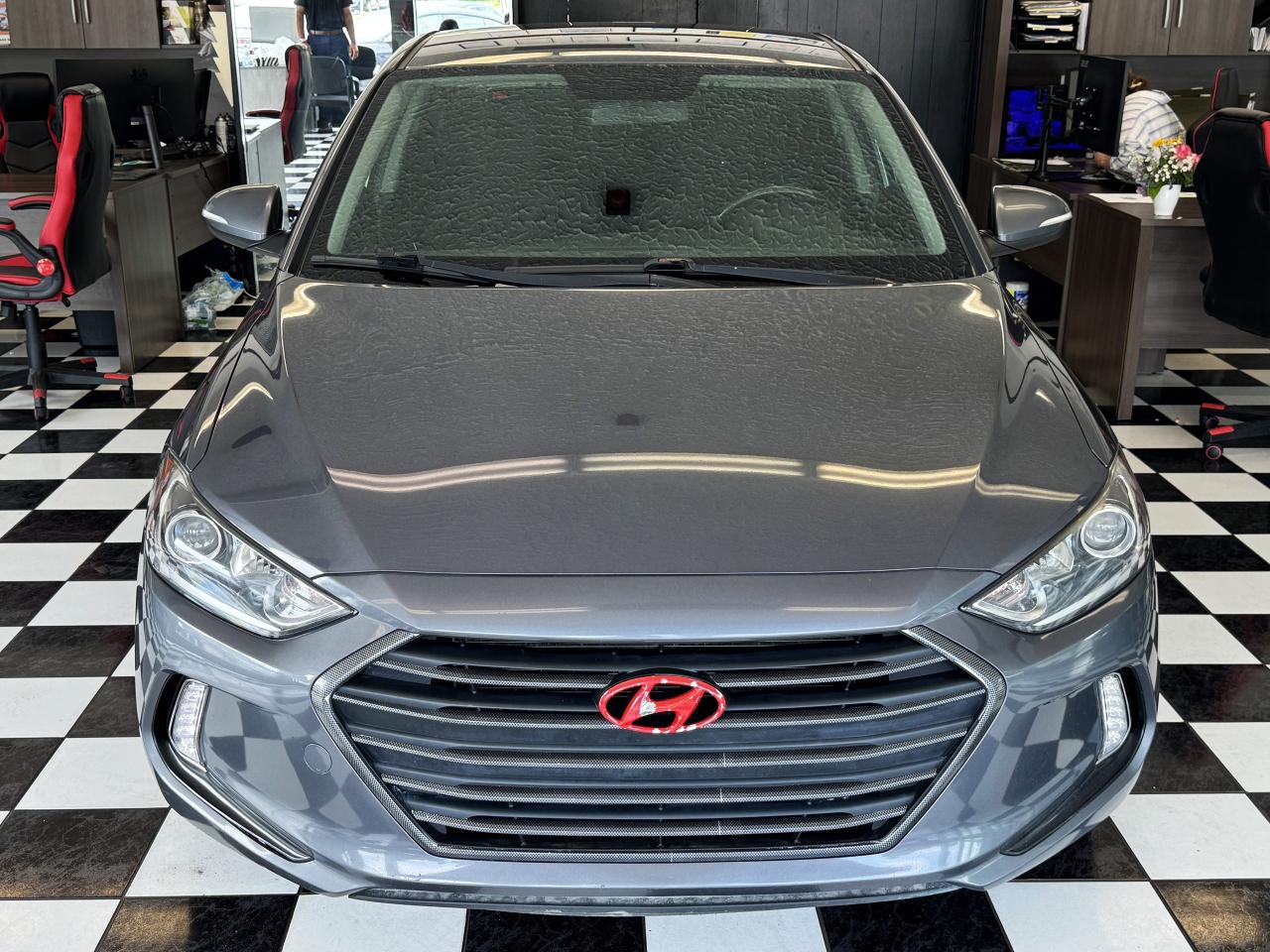 2018 Hyundai Elantra GL Manual+Camera+ApplePlay+Blind Spot+CLEAN CARFAX Photo10