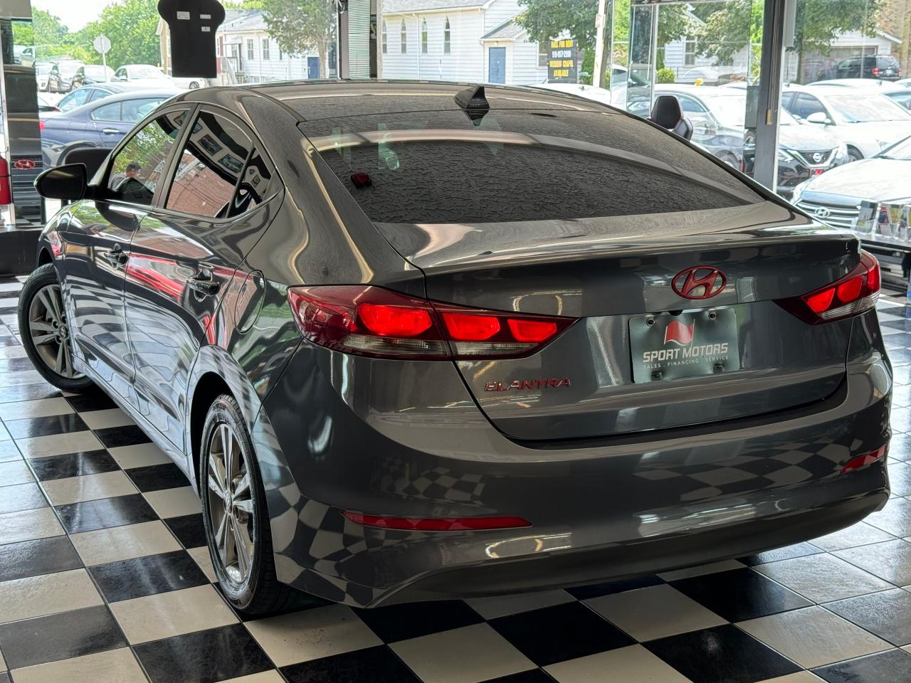 2018 Hyundai Elantra GL Manual+Camera+ApplePlay+Blind Spot+CLEAN CARFAX Photo14