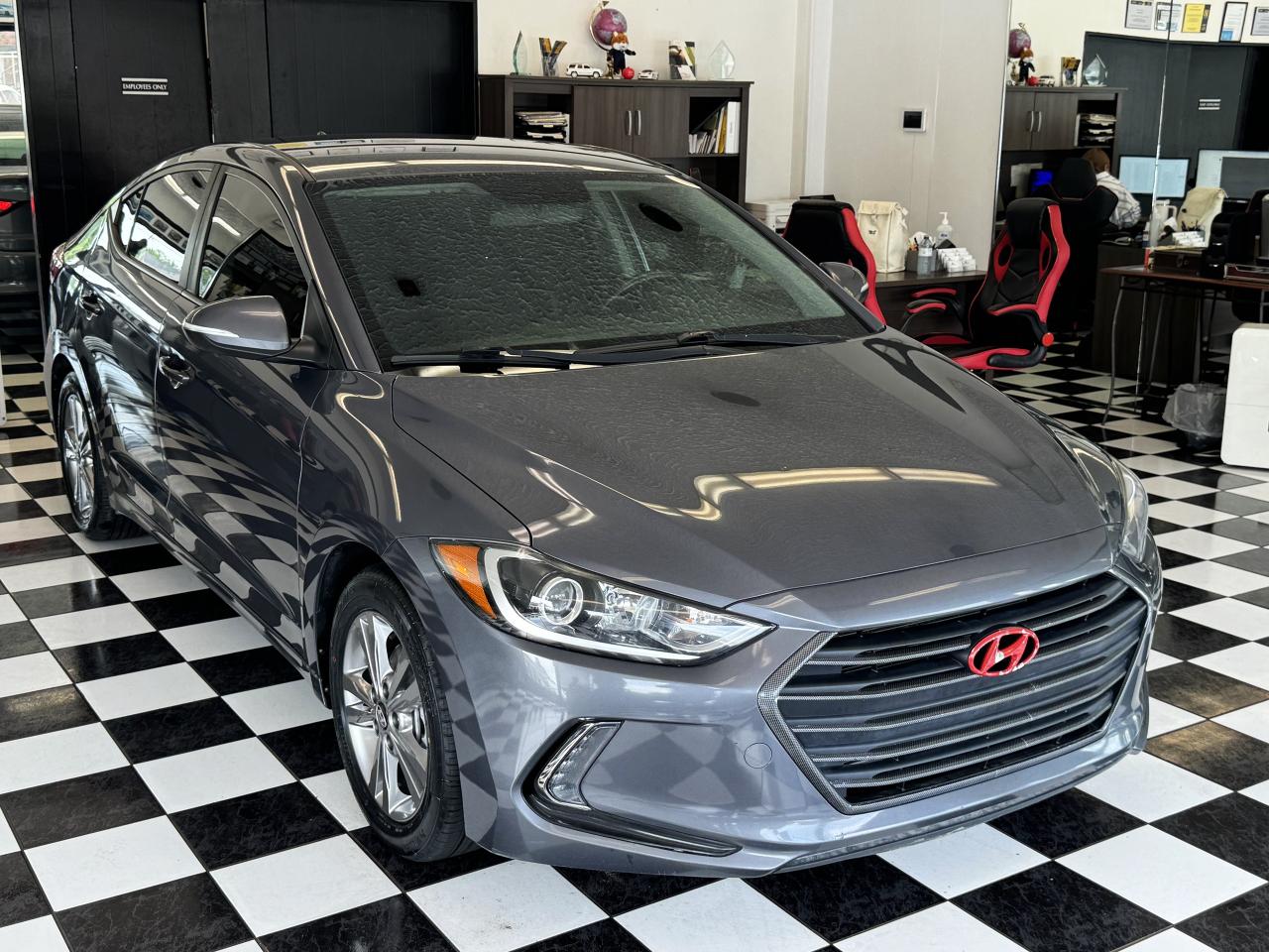 2018 Hyundai Elantra GL Manual+Camera+ApplePlay+Blind Spot+CLEAN CARFAX Photo9