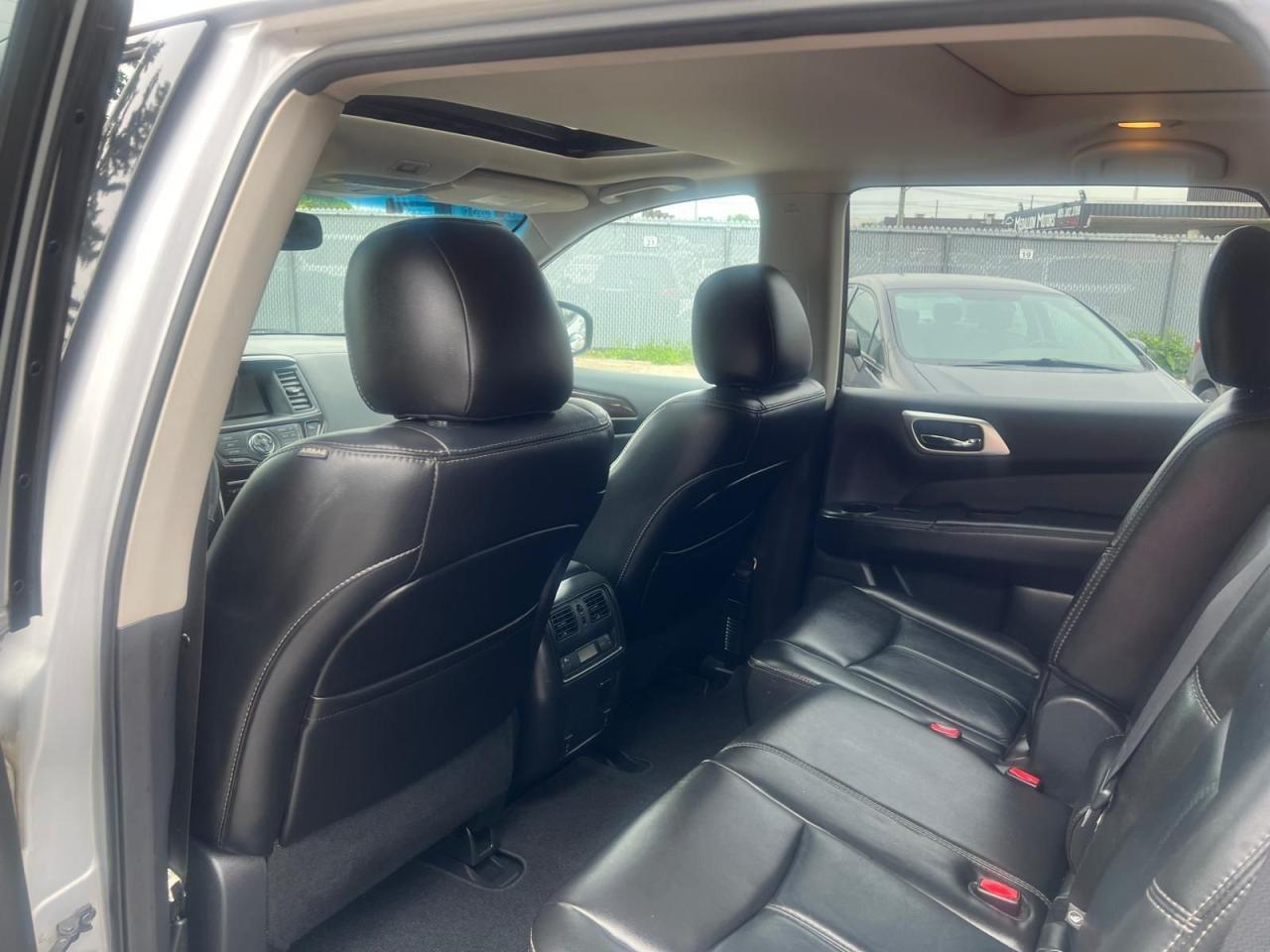 2014 Nissan Pathfinder AUTO AWD 7 PASS HEATED SEATS BACKUP CAM SUNROOF BT - Photo #9