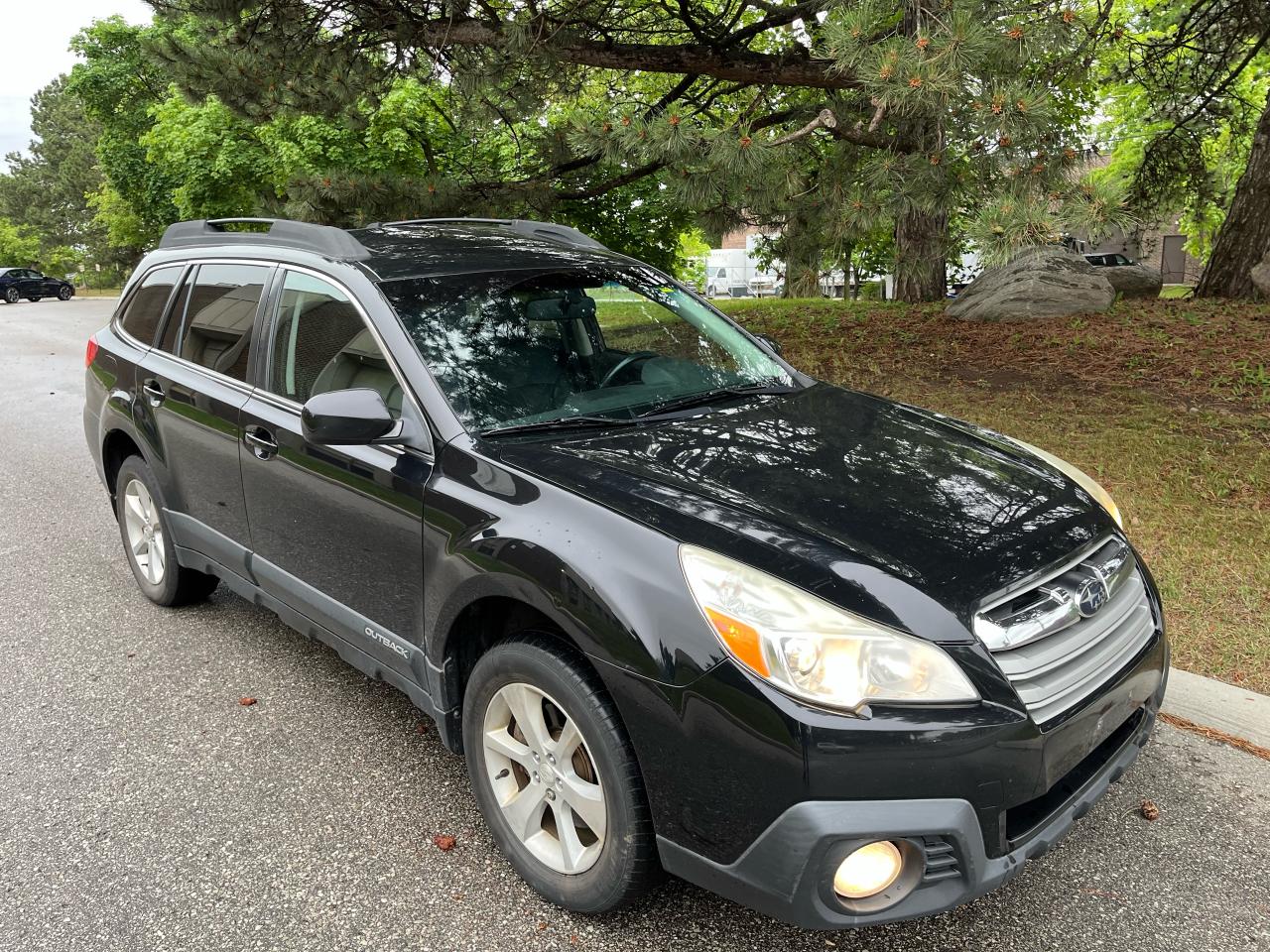 2014 Subaru Outback 3.6R w/LIMITED - ONLY 184,394KMS! LEATHER/MOONROOF Photo2