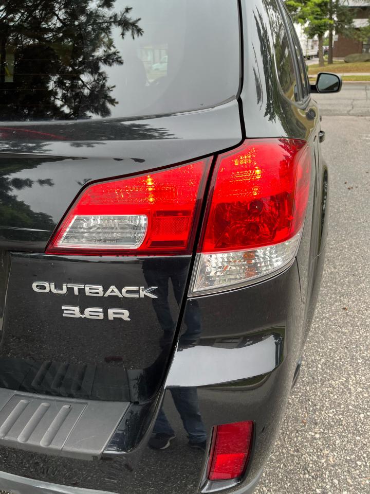 2014 Subaru Outback 3.6R w/LIMITED - ONLY 184,394KMS! LEATHER/MOONROOF - Photo #10