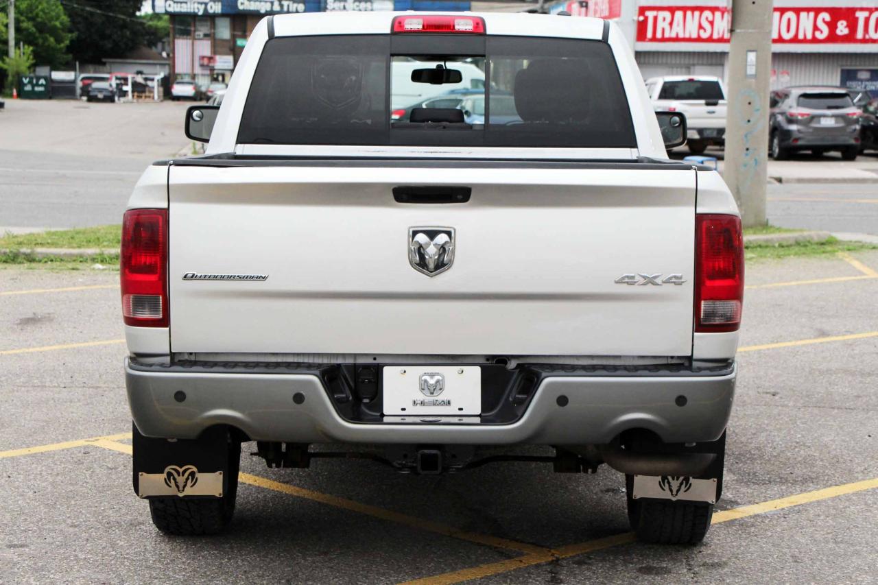 2012 RAM 1500 4WD CREW CAB 140.5" OUTDOORSMAN - Photo #5
