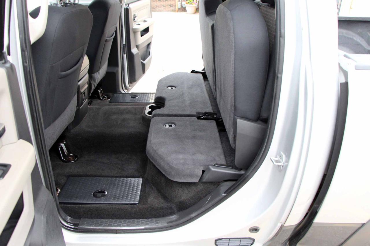 2012 RAM 1500 4WD CREW CAB 140.5" OUTDOORSMAN - Photo #12