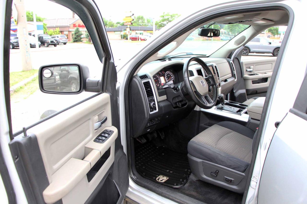 2012 RAM 1500 4WD CREW CAB 140.5" OUTDOORSMAN - Photo #16