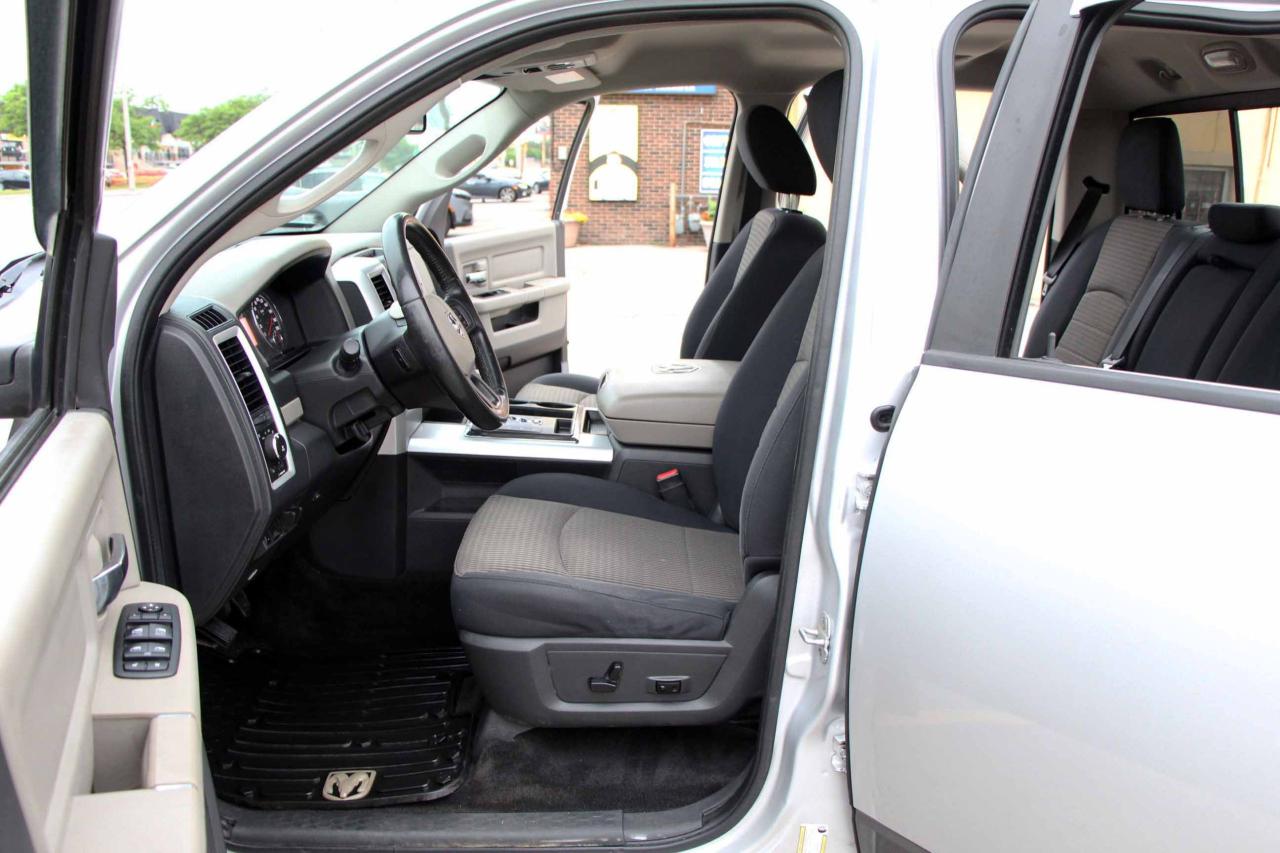 2012 RAM 1500 4WD CREW CAB 140.5" OUTDOORSMAN - Photo #17