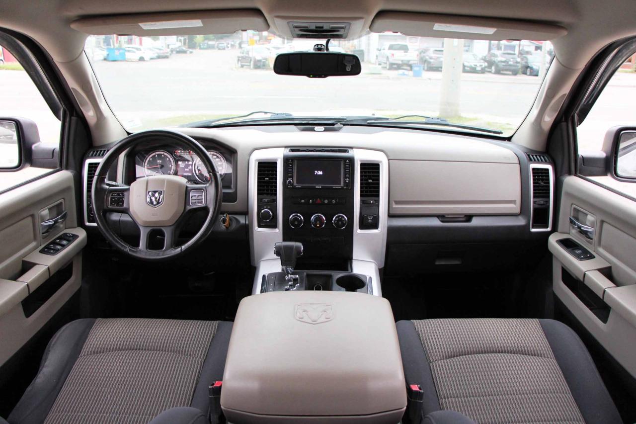 2012 RAM 1500 4WD CREW CAB 140.5" OUTDOORSMAN - Photo #19