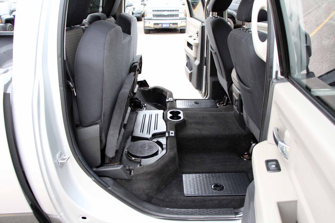 2012 RAM 1500 4WD CREW CAB 140.5" OUTDOORSMAN Photo