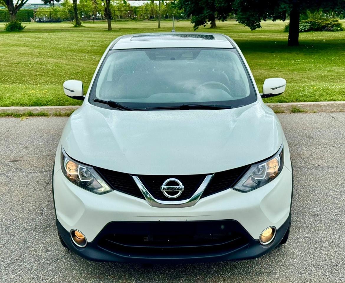 2017 Nissan Qashqai 2.0L AWD -Certified Photo2