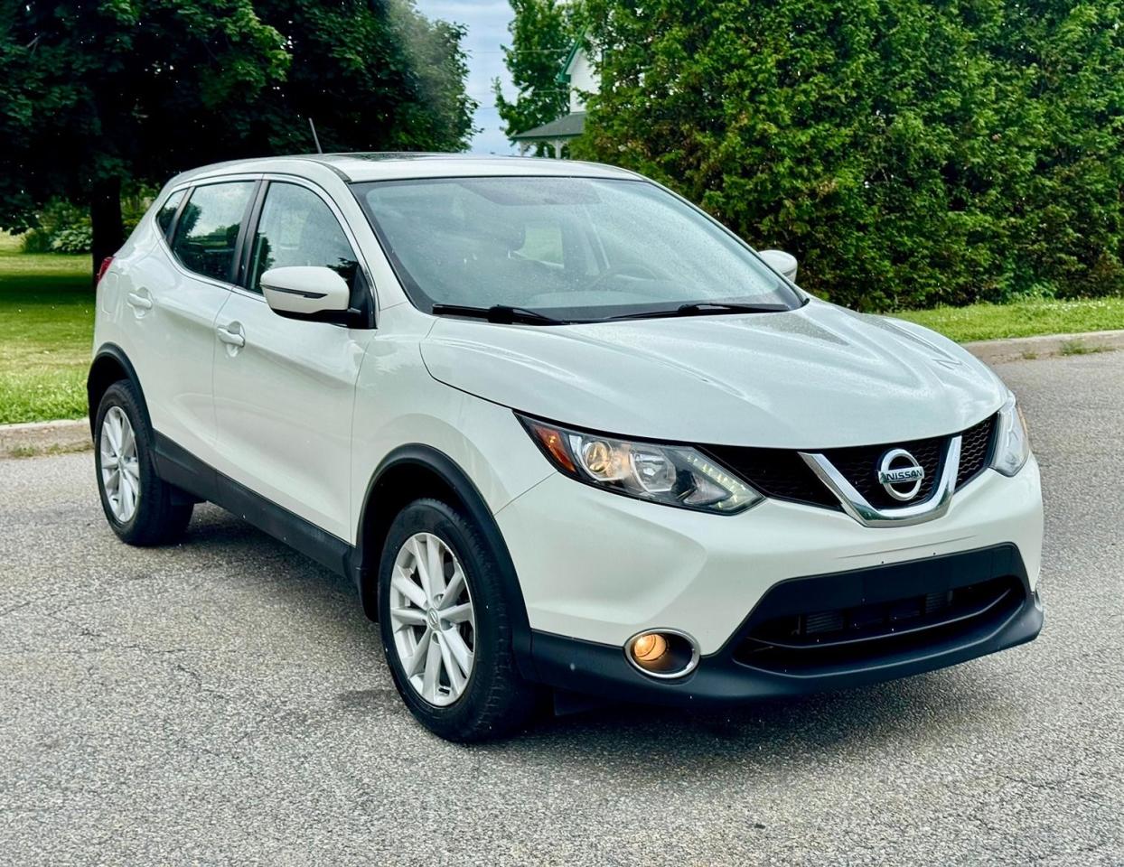 2017 Nissan Qashqai 2.0L AWD -Certified - Photo #2