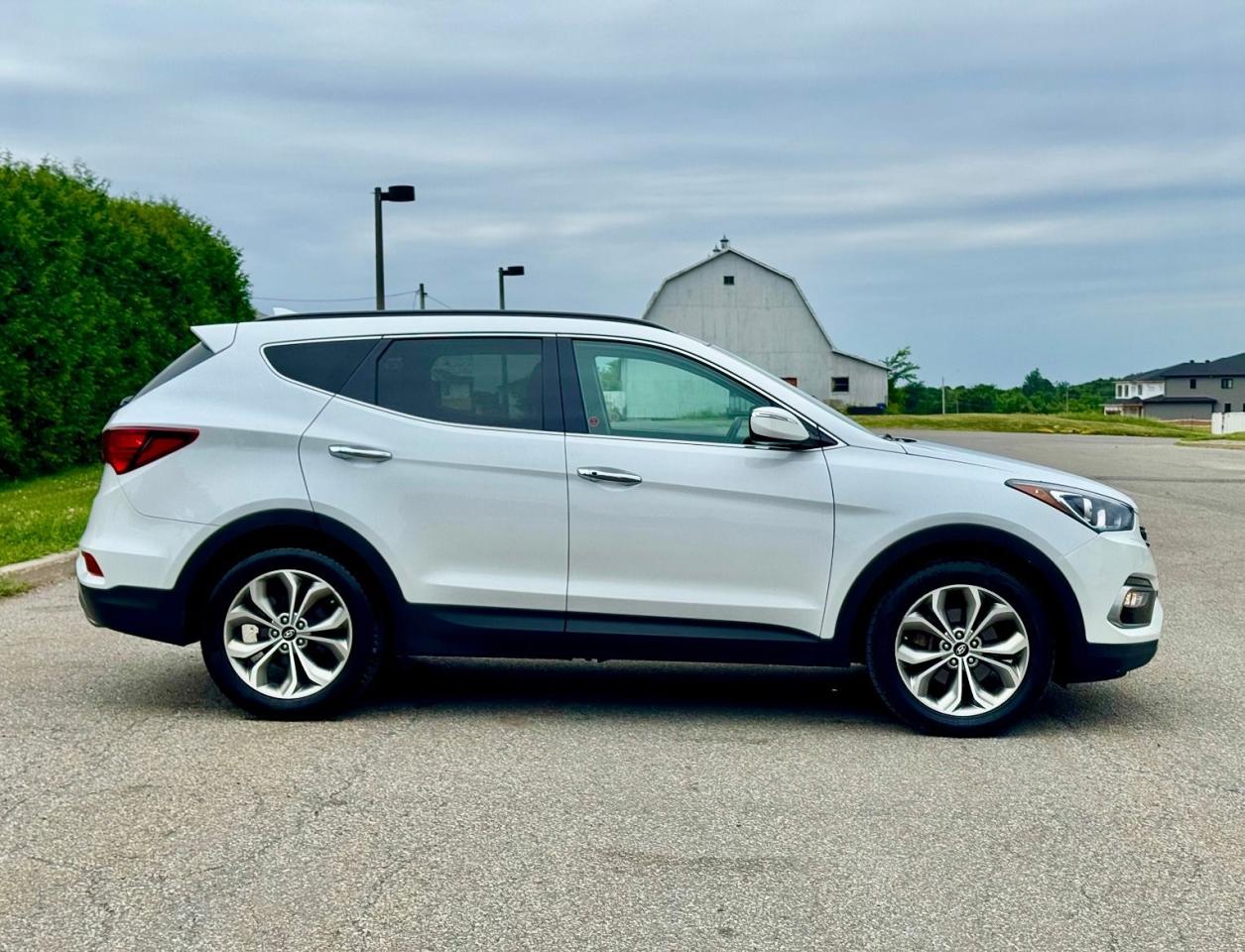 2017 Hyundai Santa Fe Sport Luxury 2.4L AWD - Certified - Photo #9