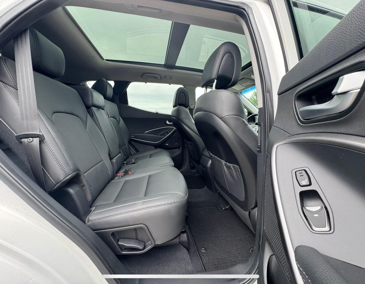 2017 Hyundai Santa Fe Sport Luxury 2.4L AWD - Certified - Photo #16