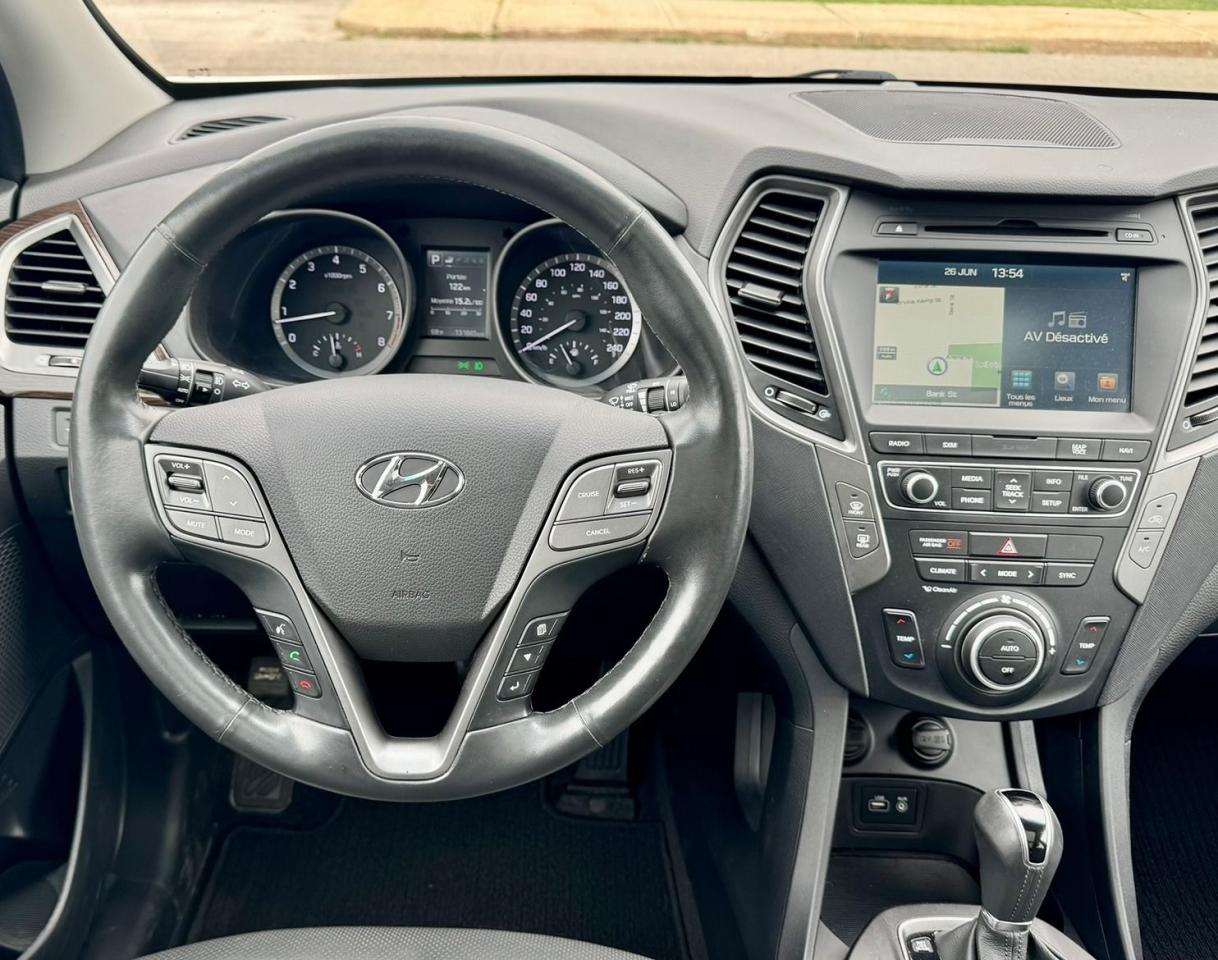 2017 Hyundai Santa Fe Sport Luxury 2.4L AWD - Certified - Photo #4