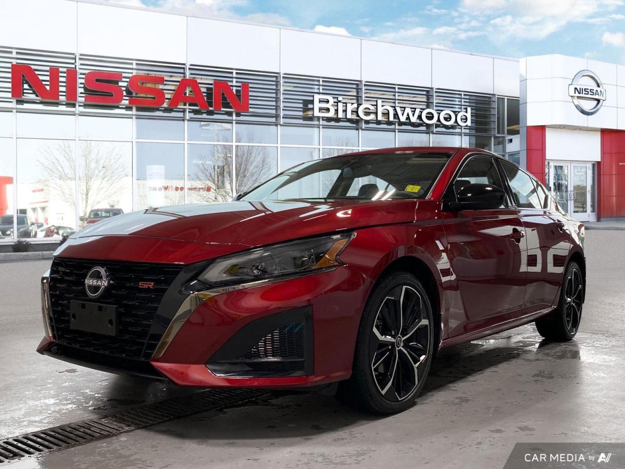 Used 2025 Nissan Altima SR Accident Free | One Owner | Low KM's for sale in Winnipeg, MB