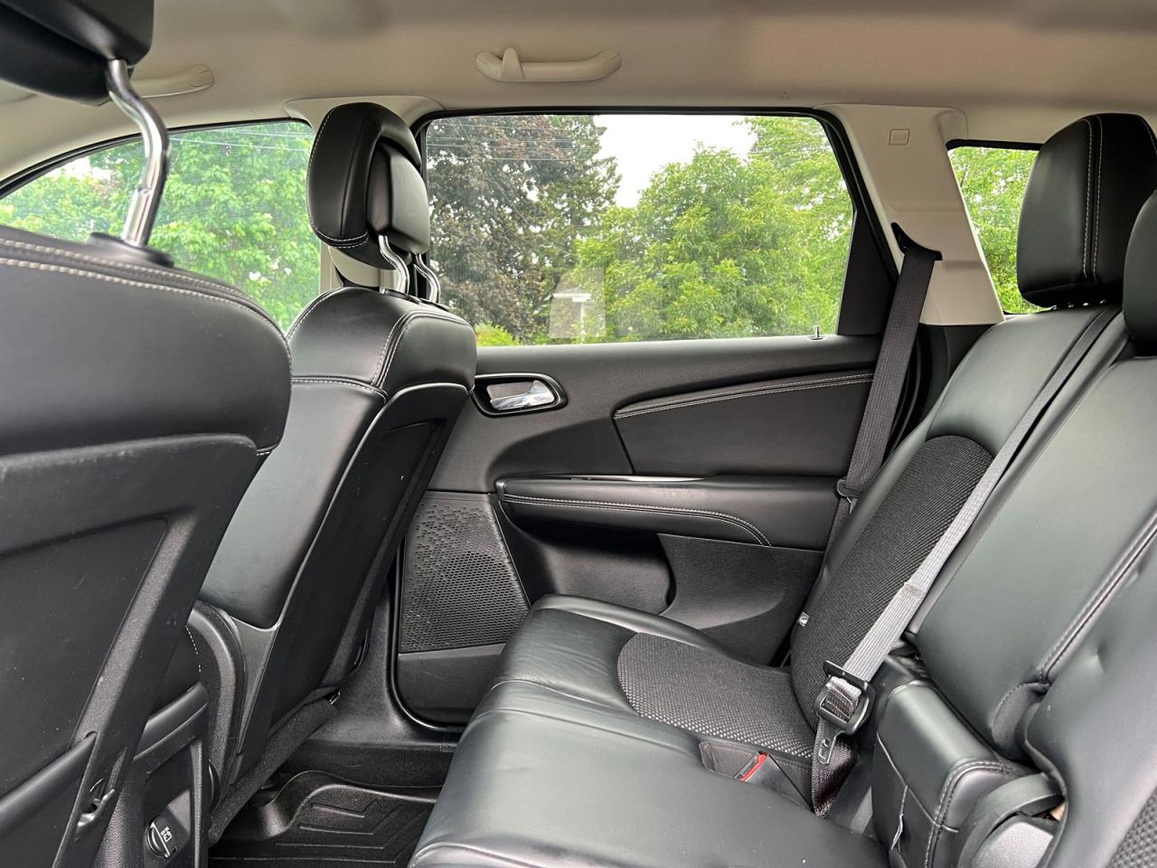 2017 Dodge Journey Crossroad Plus FWD - Photo #13