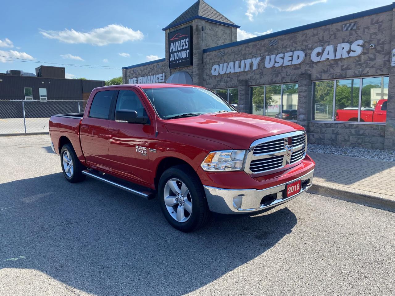 Used 2019 RAM 1500 Classic SLT for sale in Sarnia, ON
