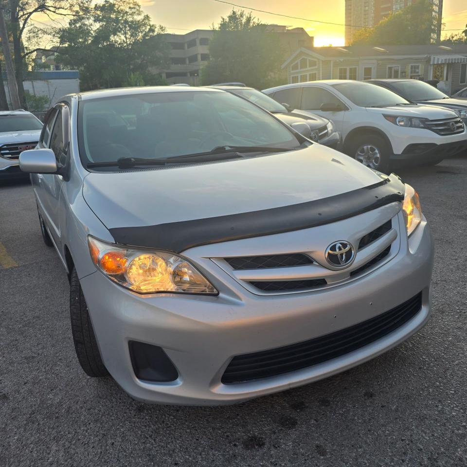 2013 Toyota Corolla CE Photo2