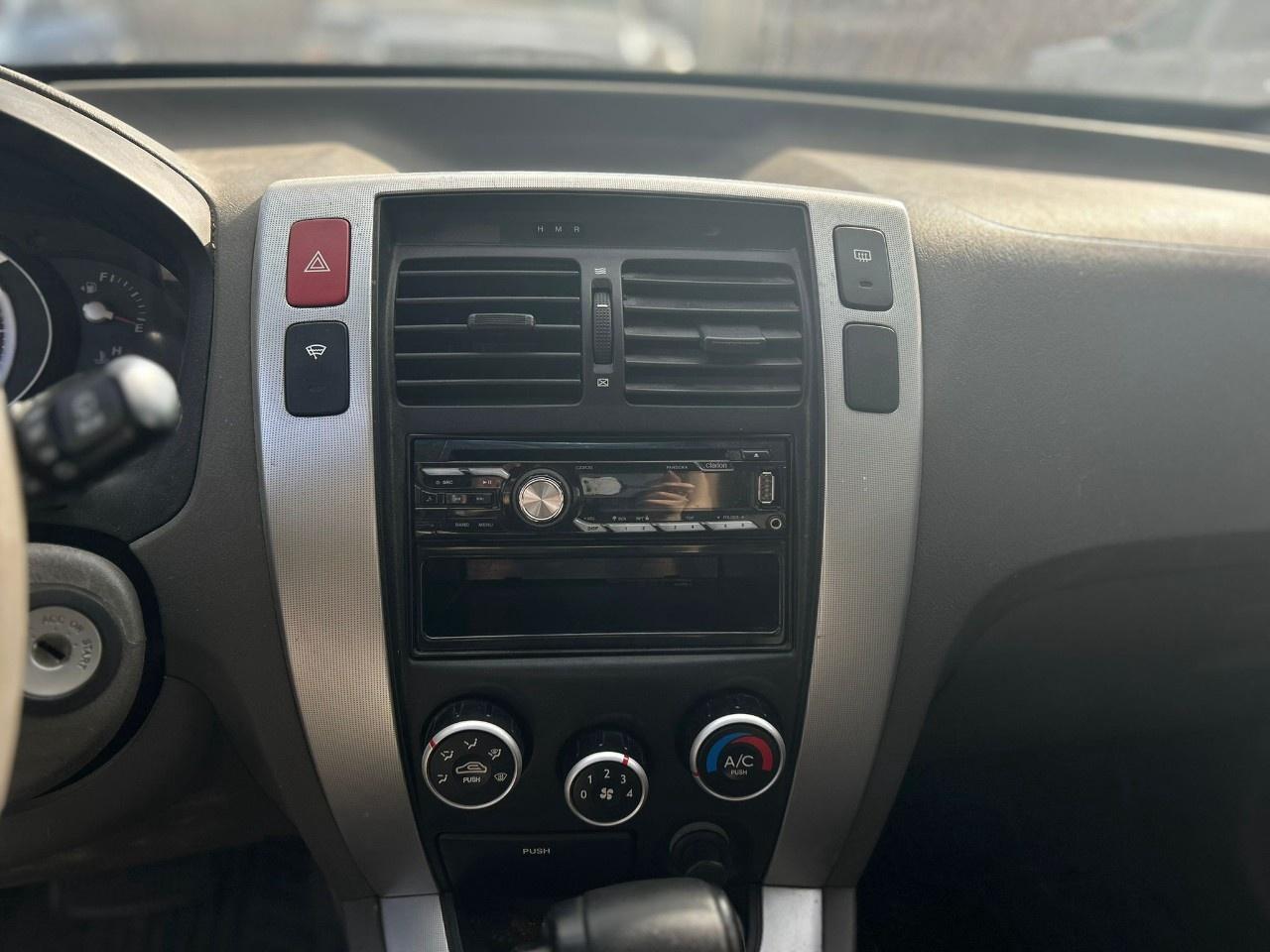 2007 Hyundai Tucson GL Photo