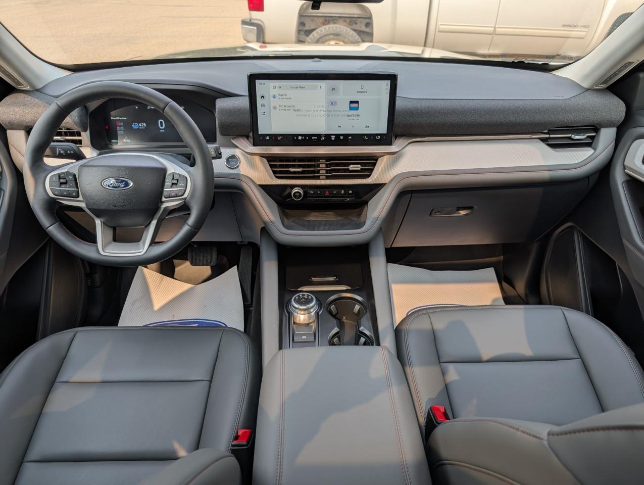 2025 Ford Explorer ACTIVE Photo5