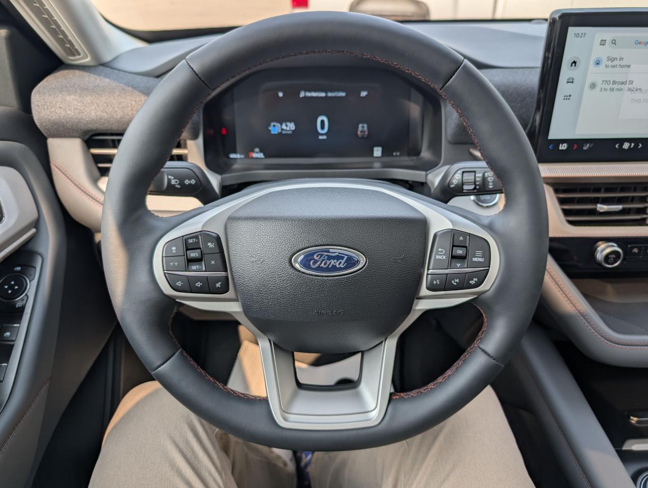 2025 Ford Explorer ACTIVE Photo5