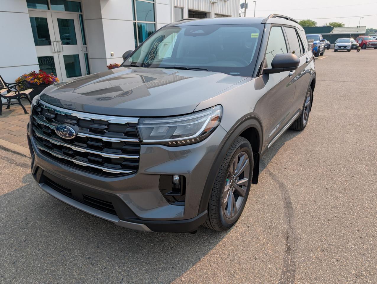 2025 Ford Explorer ACTIVE Photo