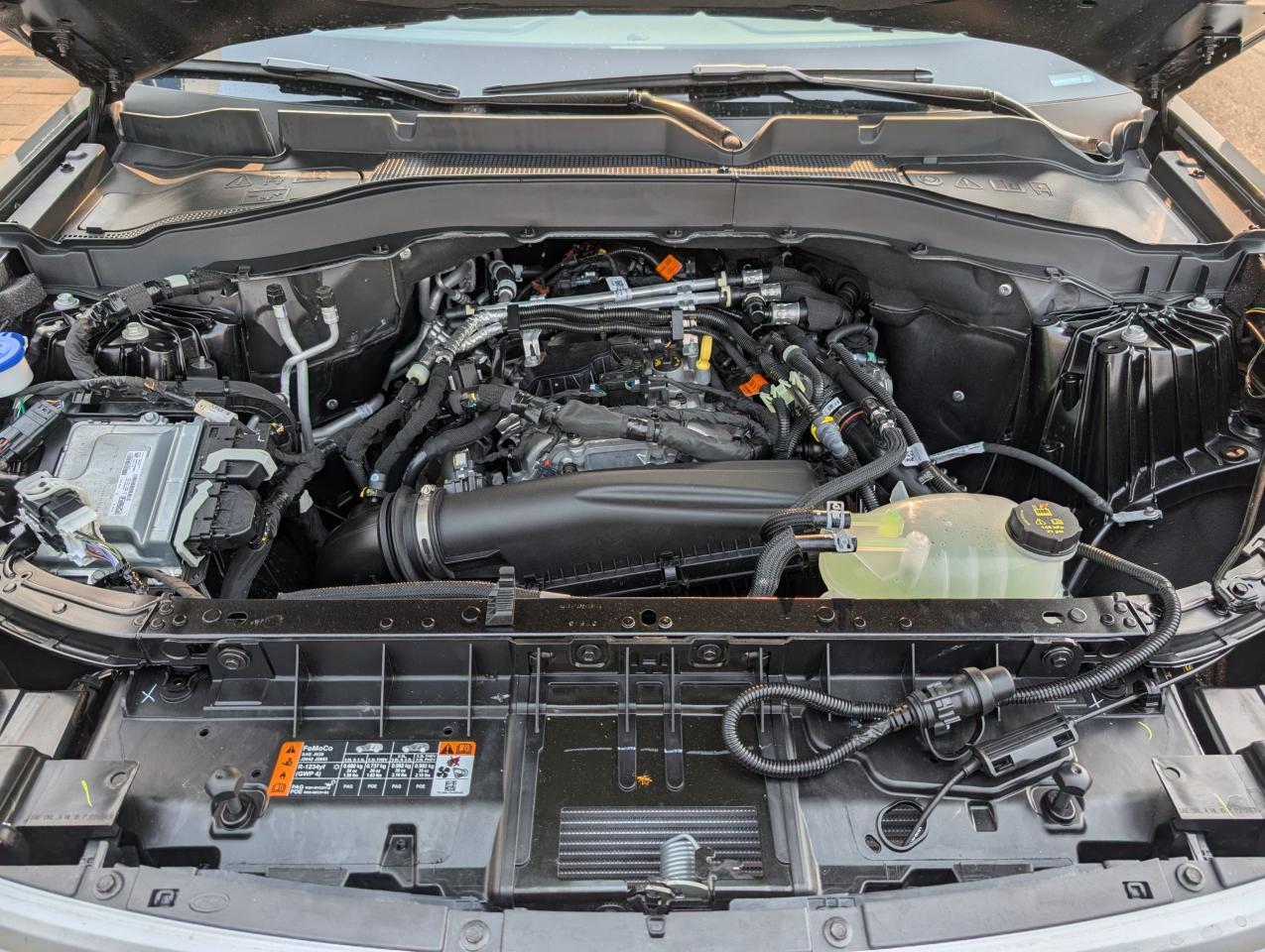 2025 Ford Explorer ACTIVE Photo5