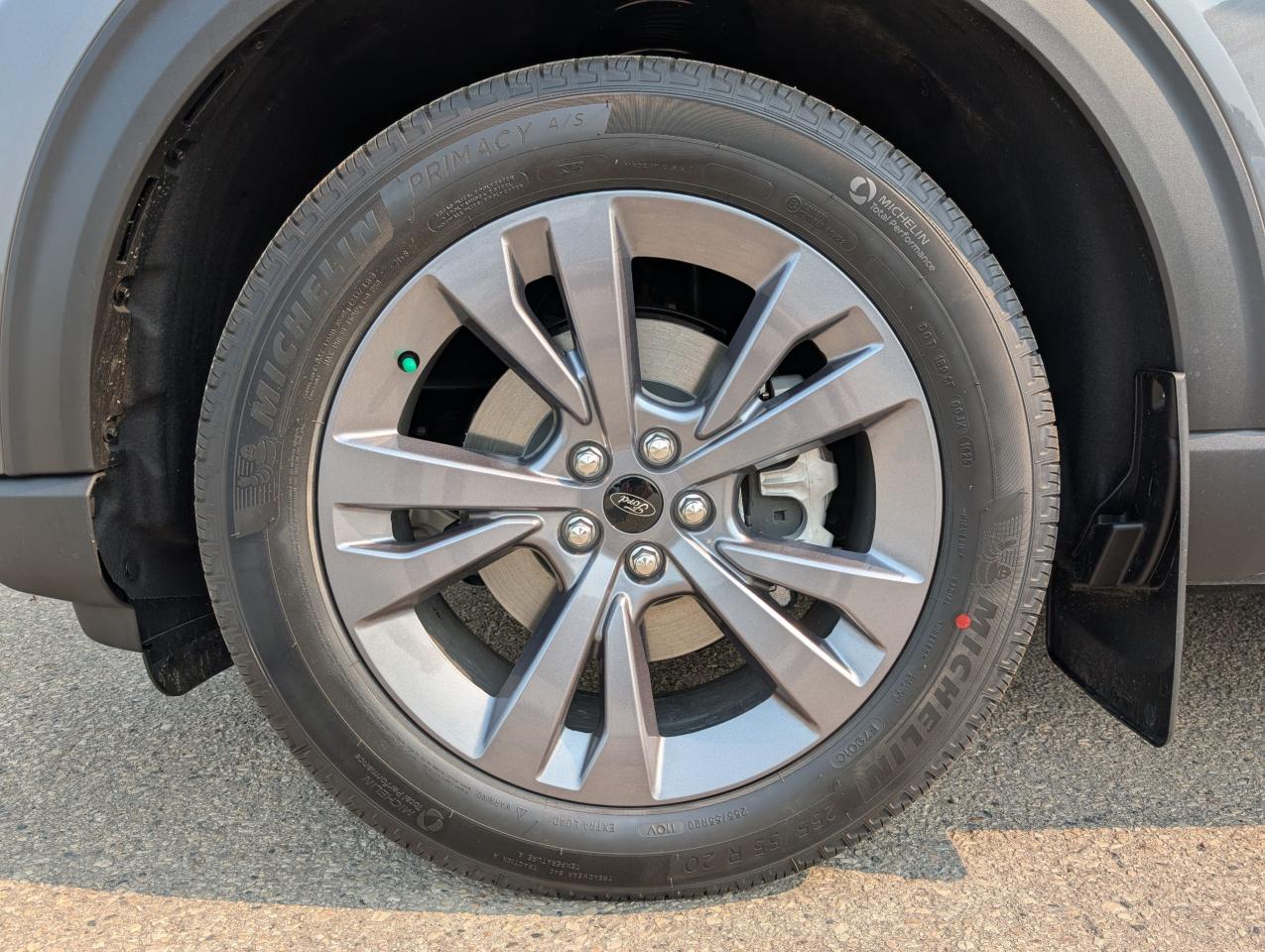 2025 Ford Explorer ACTIVE Photo5