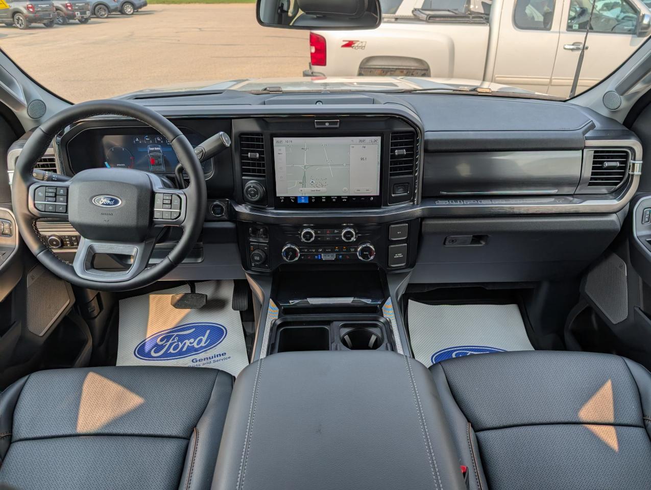 2025 Ford F-250 Super Duty SRW Lariat Photo5