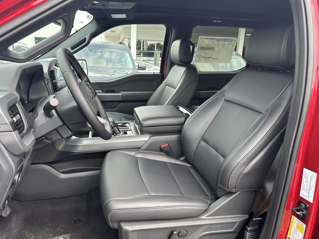 2025 Ford F-150 XLT/COMPANY DEMO!/HARD COVER INCLUDED!!!! Photo