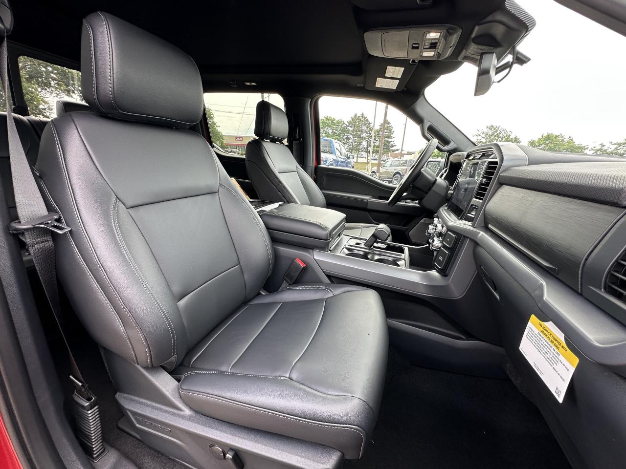 2025 Ford F-150 XLT/COMPANY DEMO!/HARD COVER INCLUDED!!!! Photo