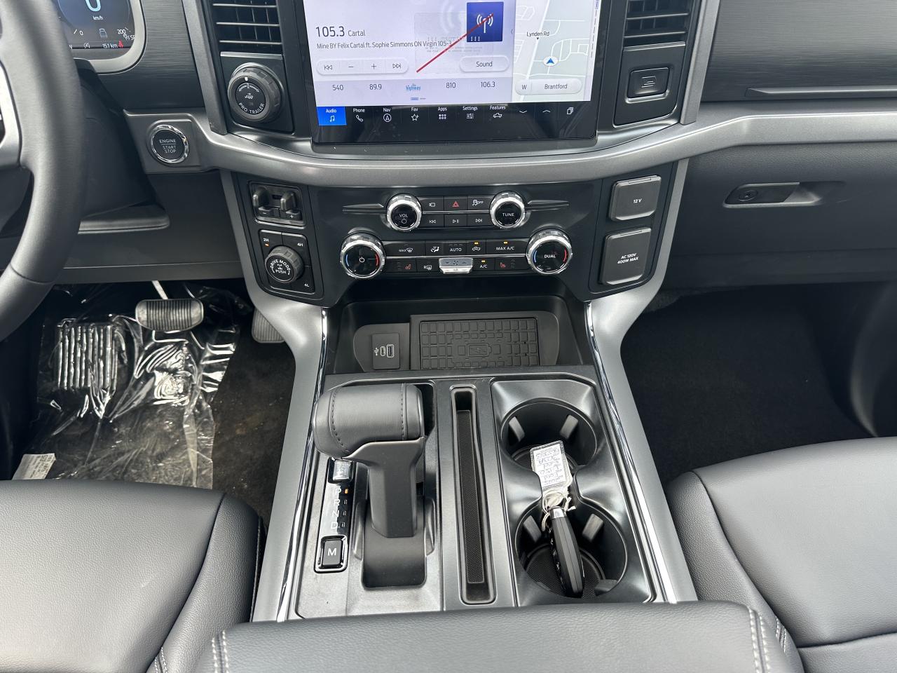 2025 Ford F-150 XLT/COMPANY DEMO!/HARD COVER INCLUDED!!!! Photo