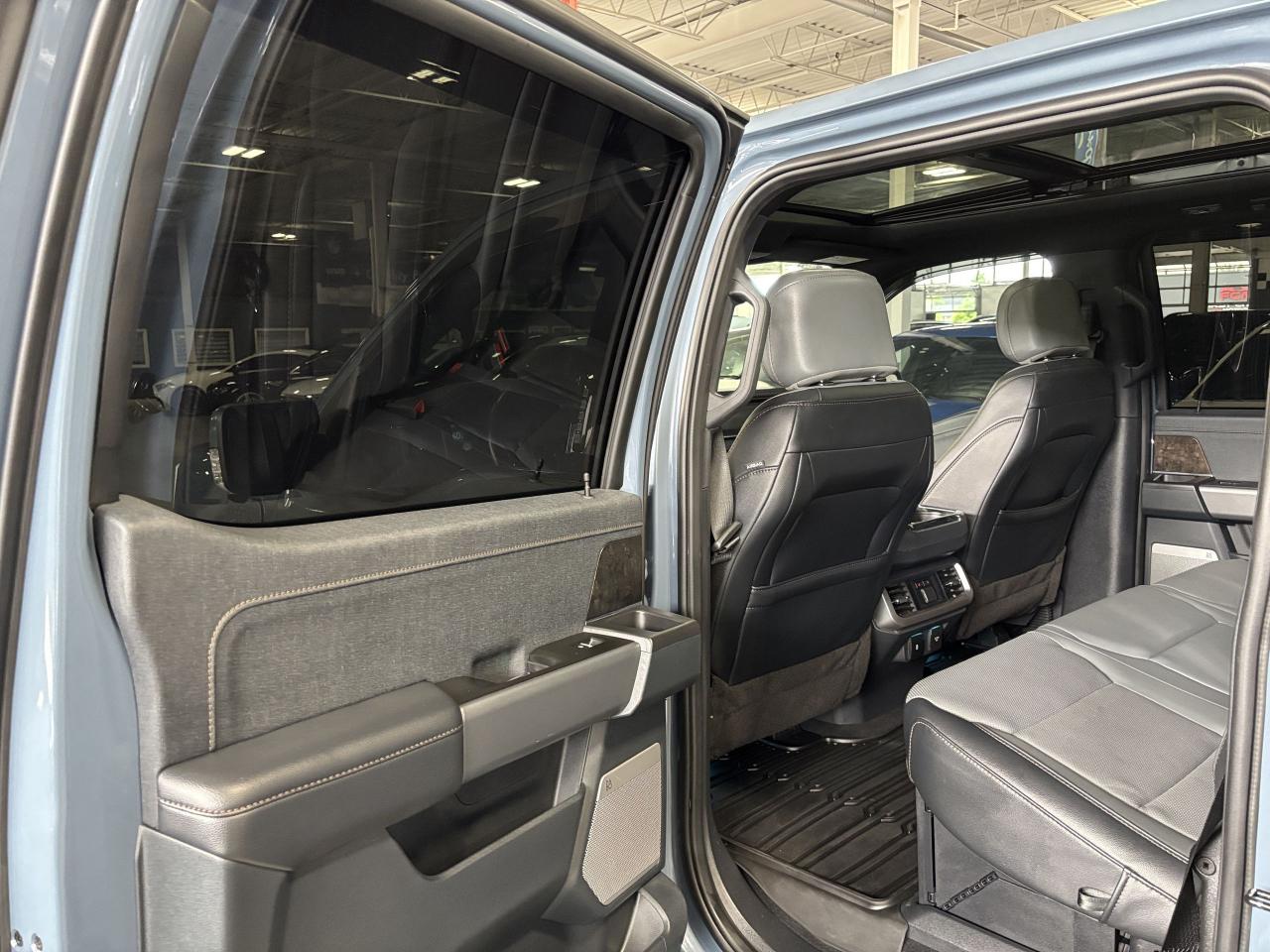 2023 Ford F-150 Lightning LARIAT 4WD|SUPERCREW|EXTENDEDRANGE|AZUREGRAY|NAV|+ - Photo #13