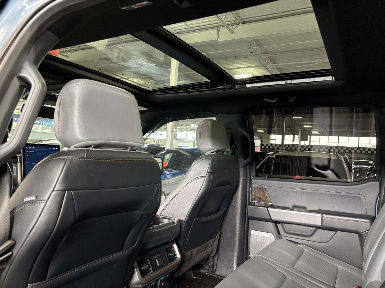 2023 Ford F-150 Lightning LARIAT 4WD|SUPERCREW|EXTENDEDRANGE|AZUREGRAY|NAV|+ - Photo #14